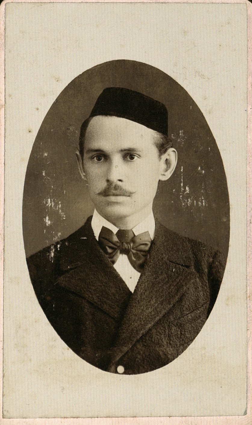 Портрет неизвестного молодого человека