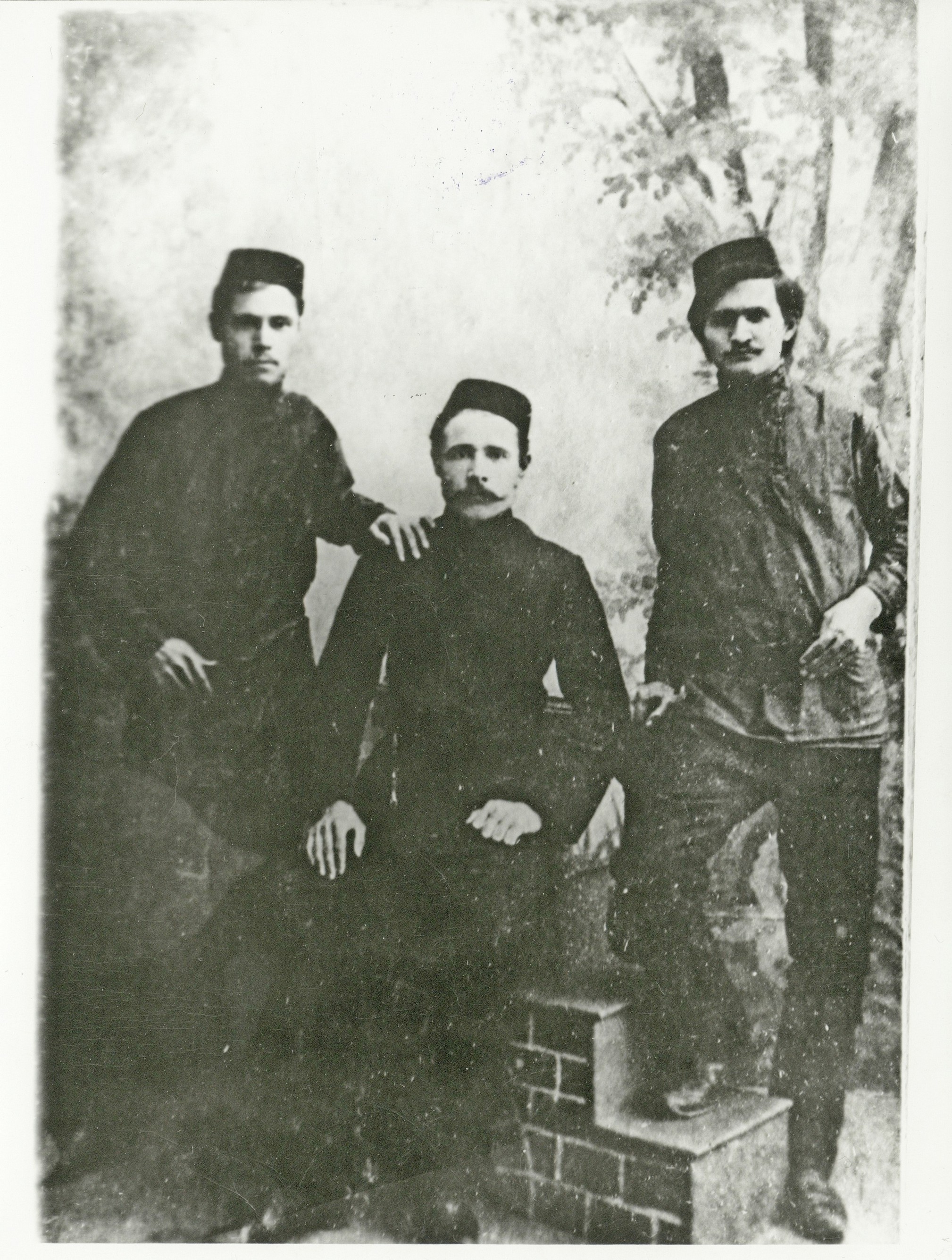 Г.Ибрагимов с братом Шакирджаном Ибрагимовым, Шахитом Ахмадиевым