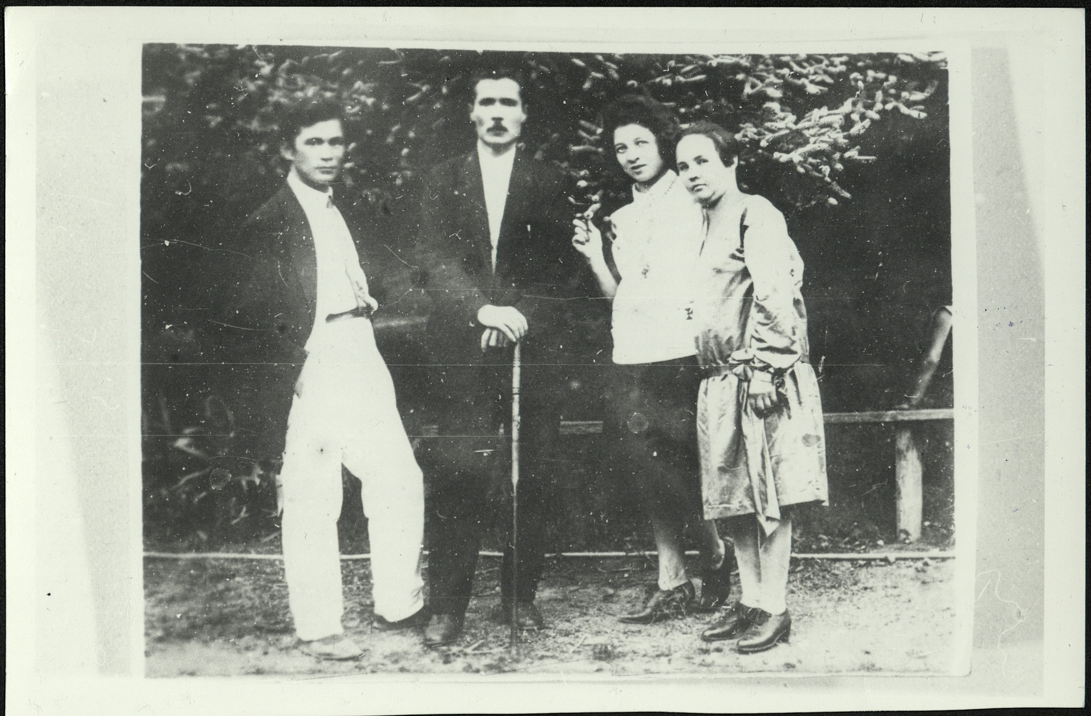 Г. Ибрагимов с женой Г. Мухаметовой и друзьями