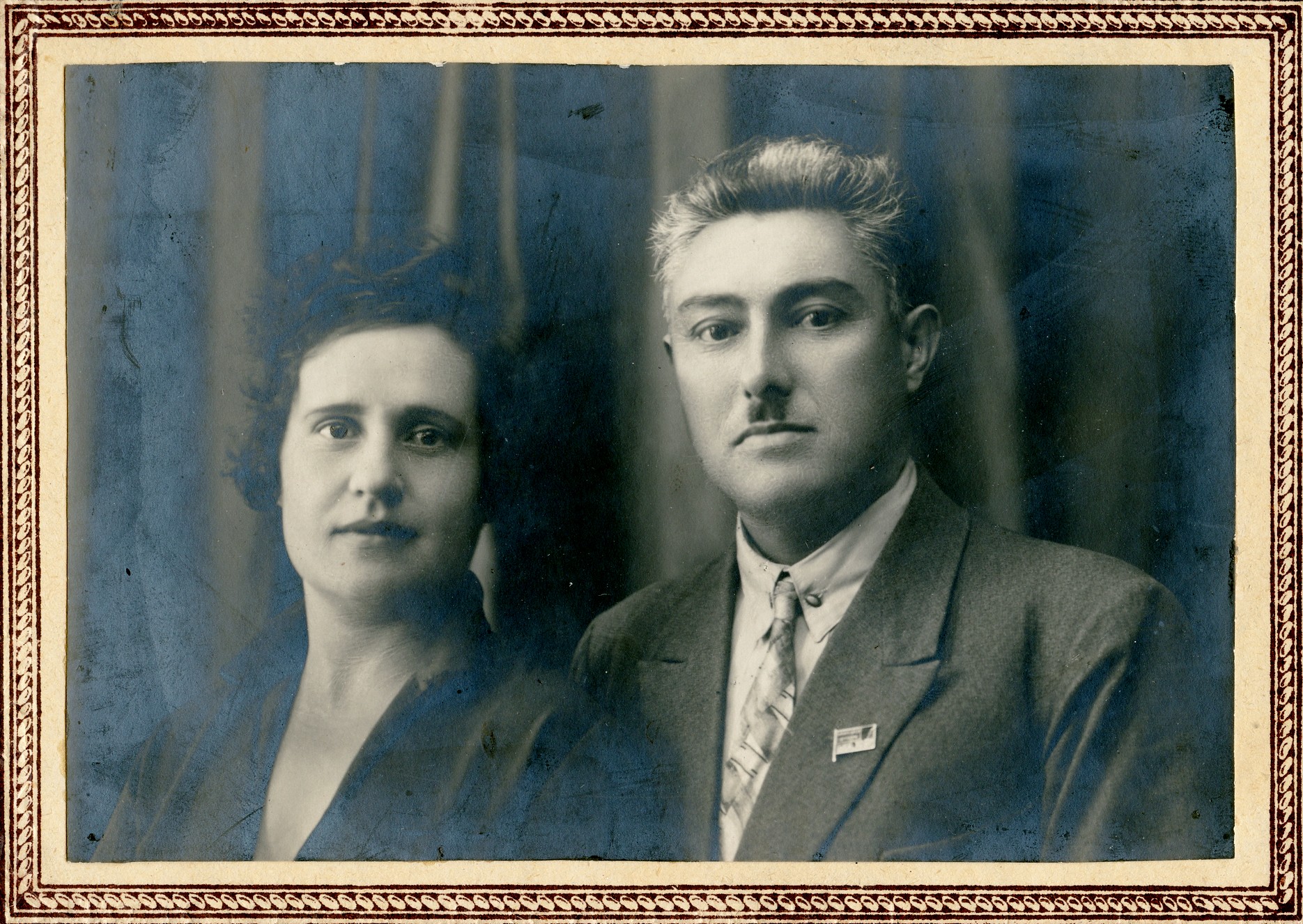 Портрет Мухаммеда Гельдиева с супругой