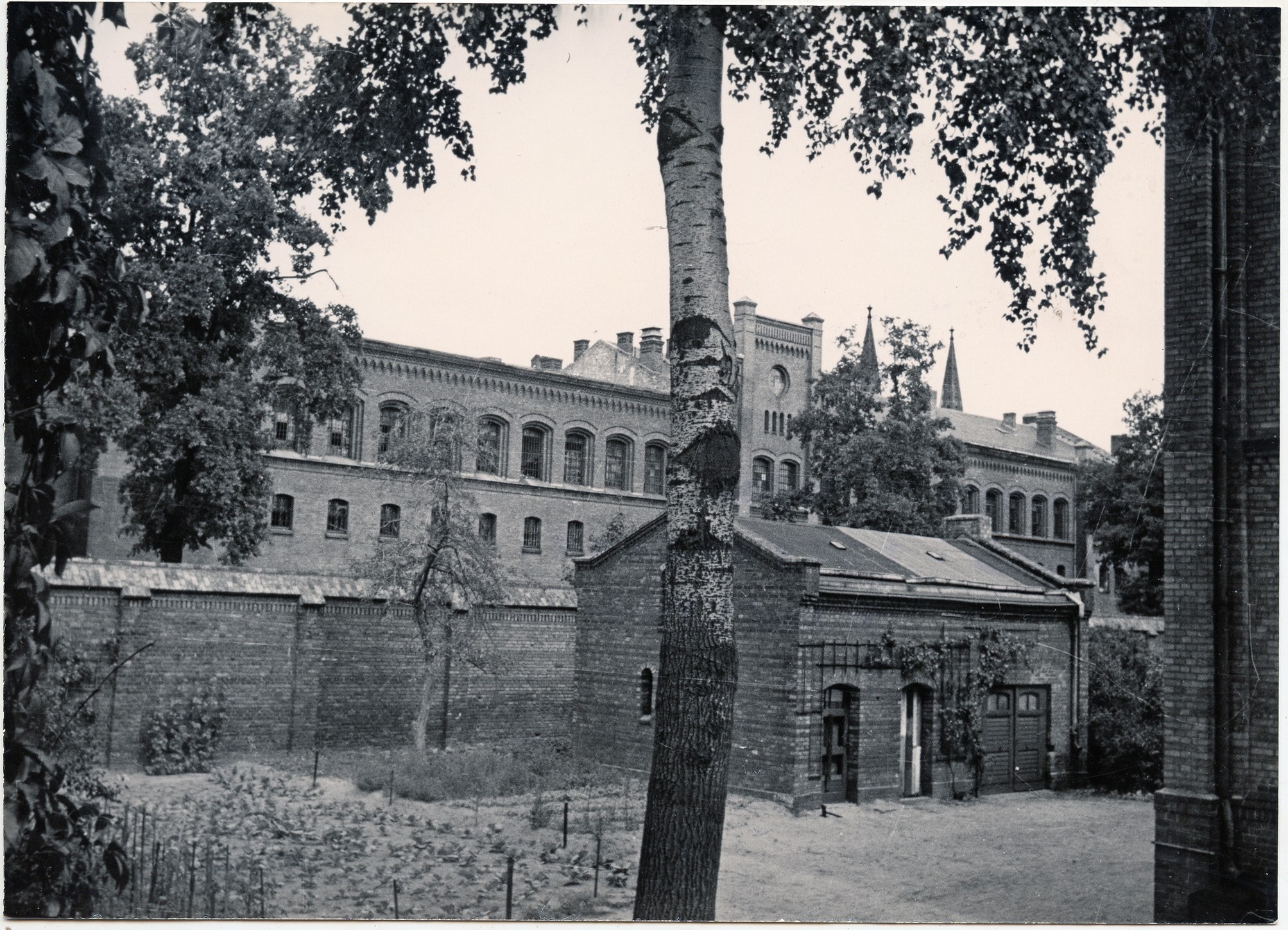 Вид на тюрьму Плётцензее