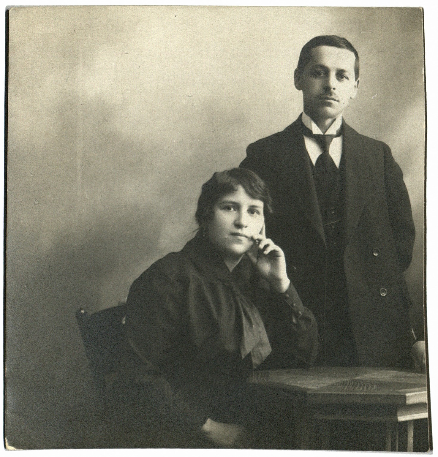 Ахмедгарей Хасани со своей женой Зайнаб Хасания