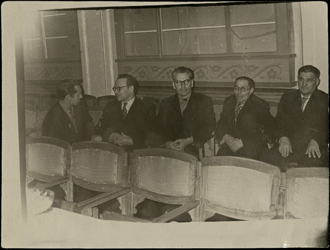 Гази Кашшаф среди писателей и ученых