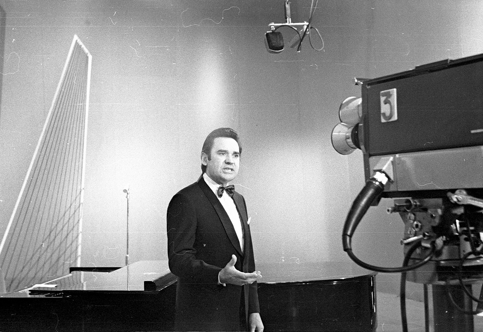 Айрат Арсланов выступает на телевидении