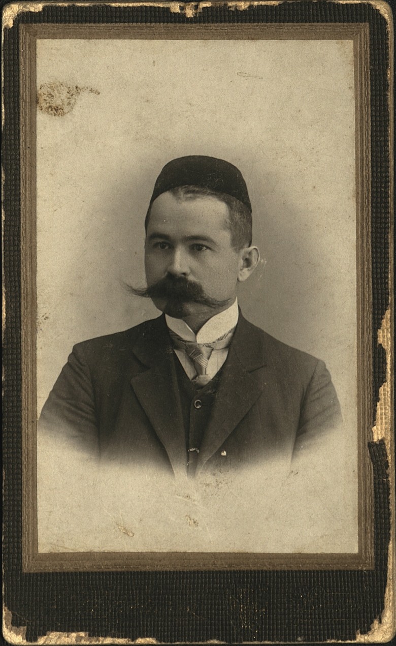 Портрет Яруллы Вали