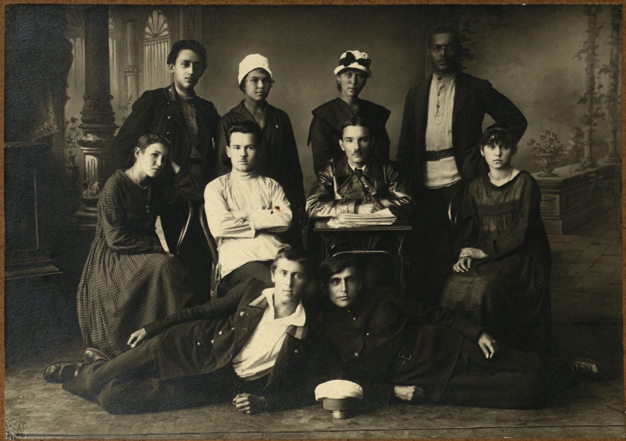 Разия Сагитова с друзьями