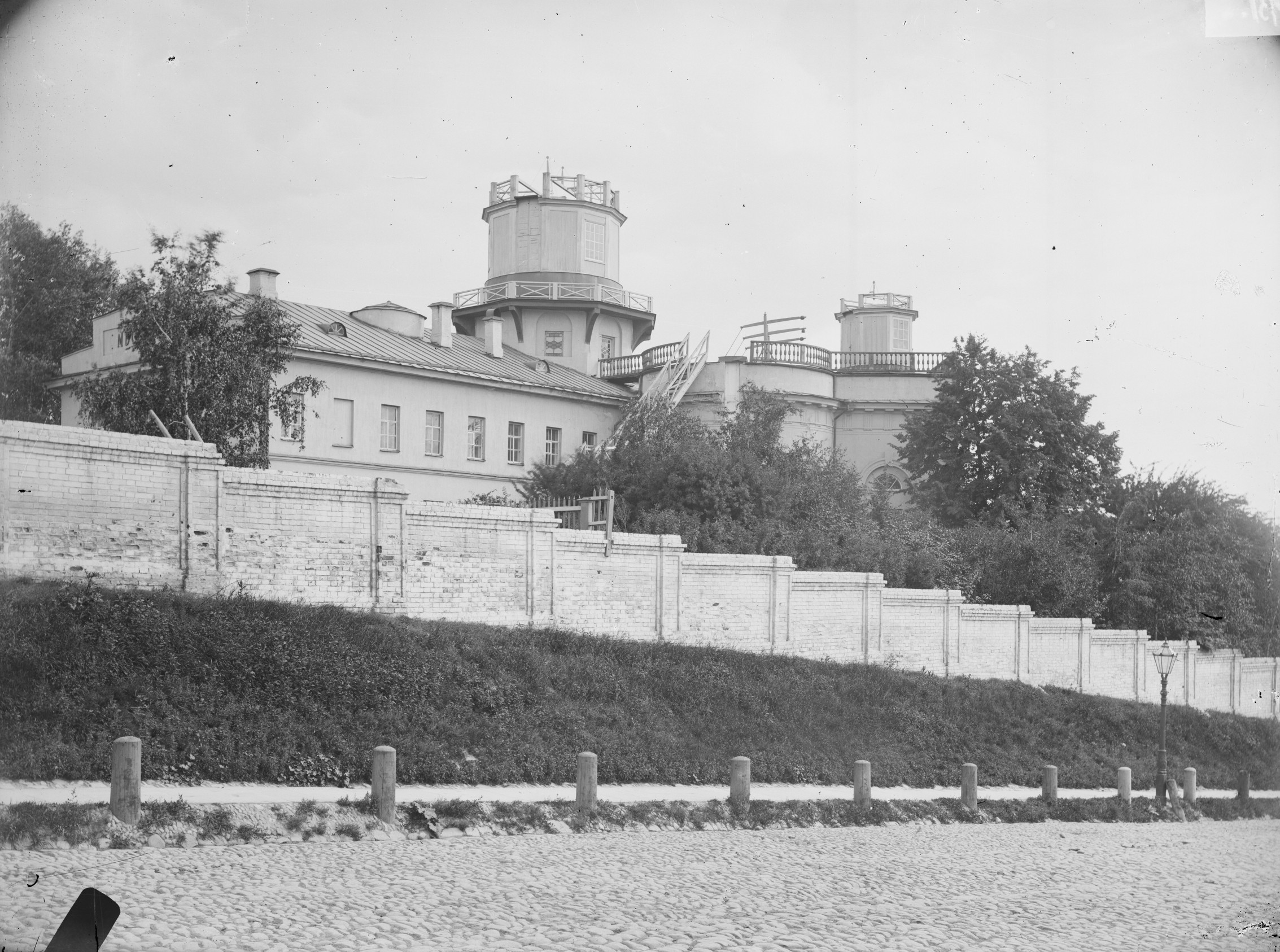 Город Казань. Поперечно-Воскресенская улица. Здание обсерватории кафедры астрономии Императорского университета